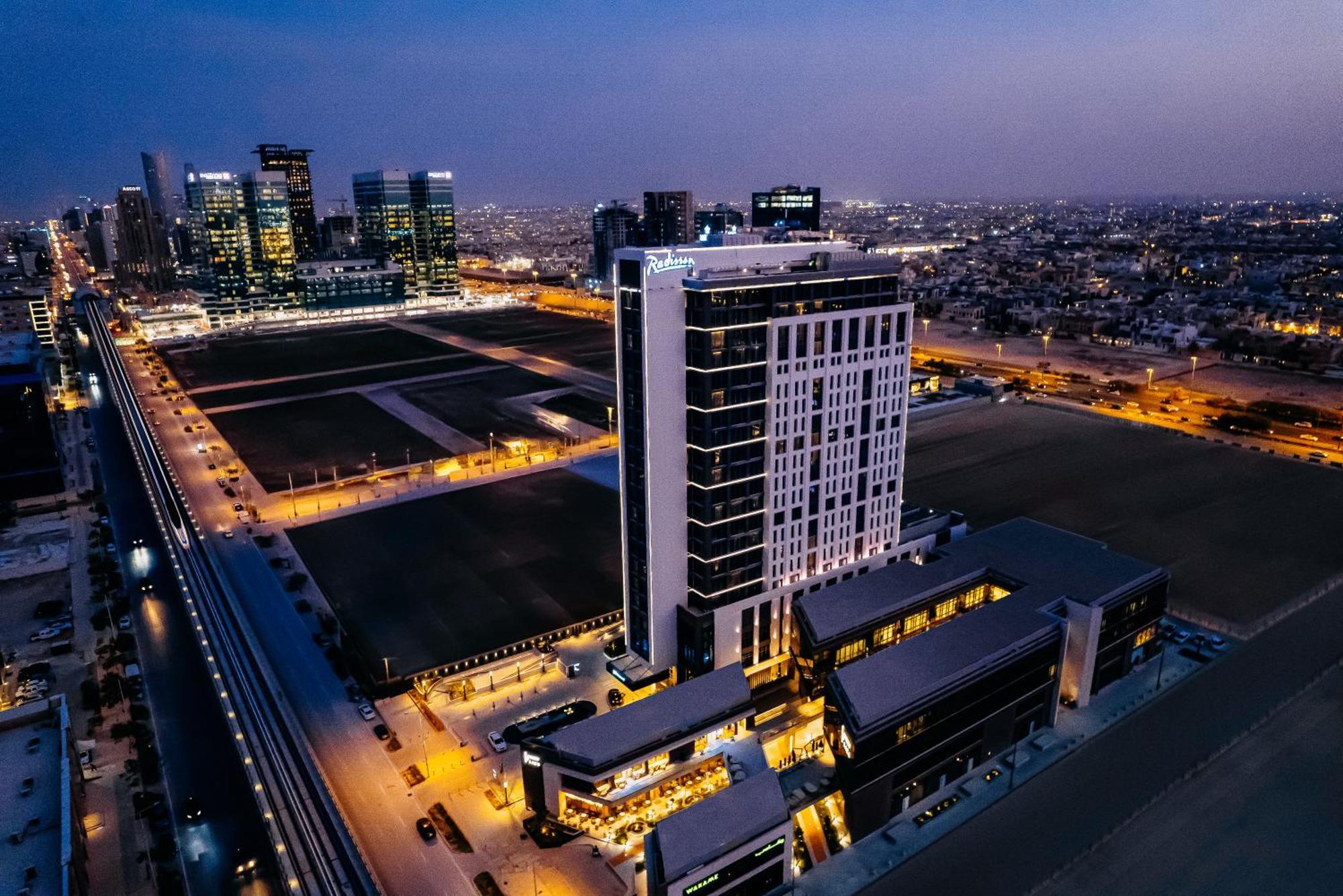 Radisson Hotel & Residence Riyadh Olaya Екстер'єр фото