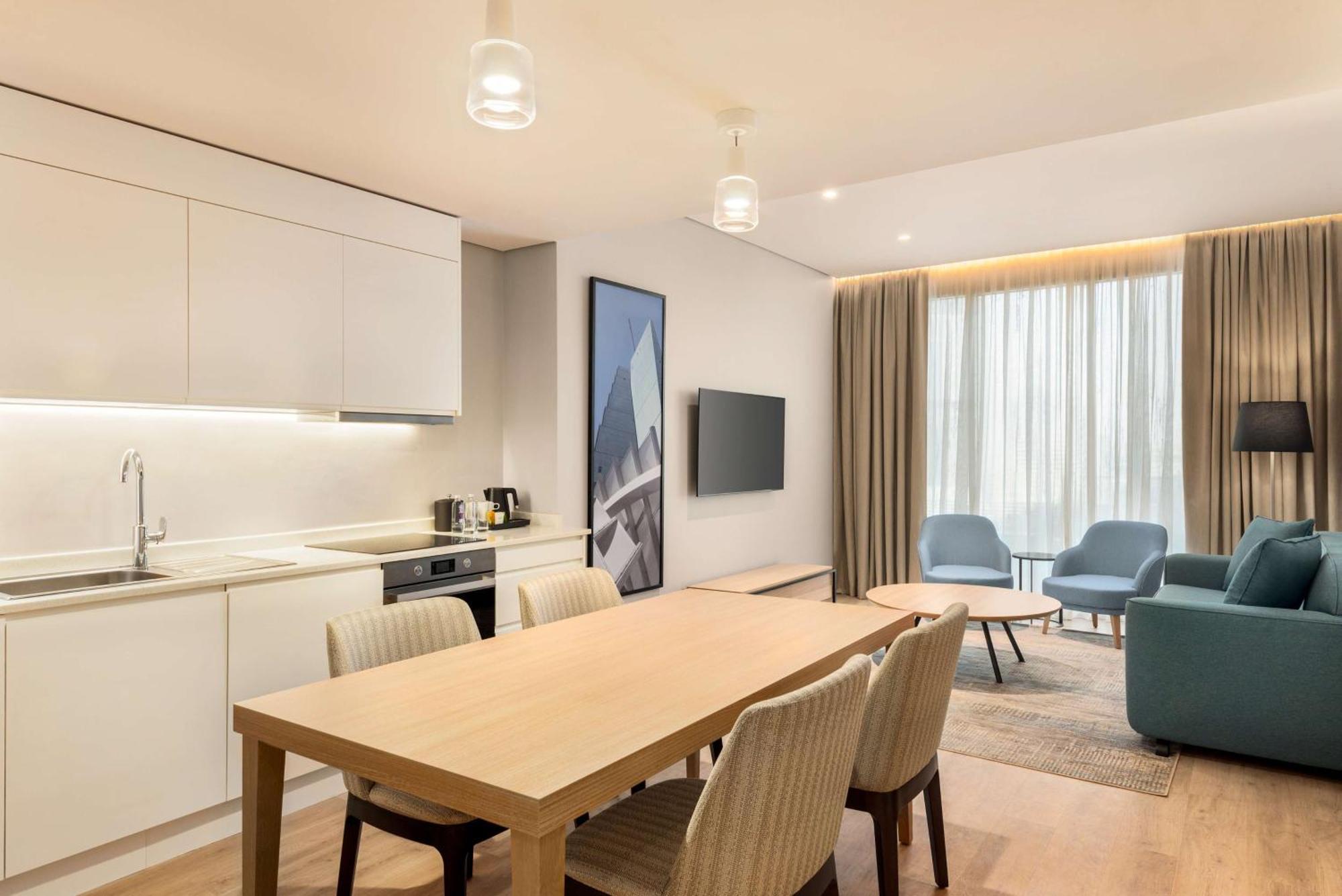 Radisson Hotel & Residence Riyadh Olaya Екстер'єр фото