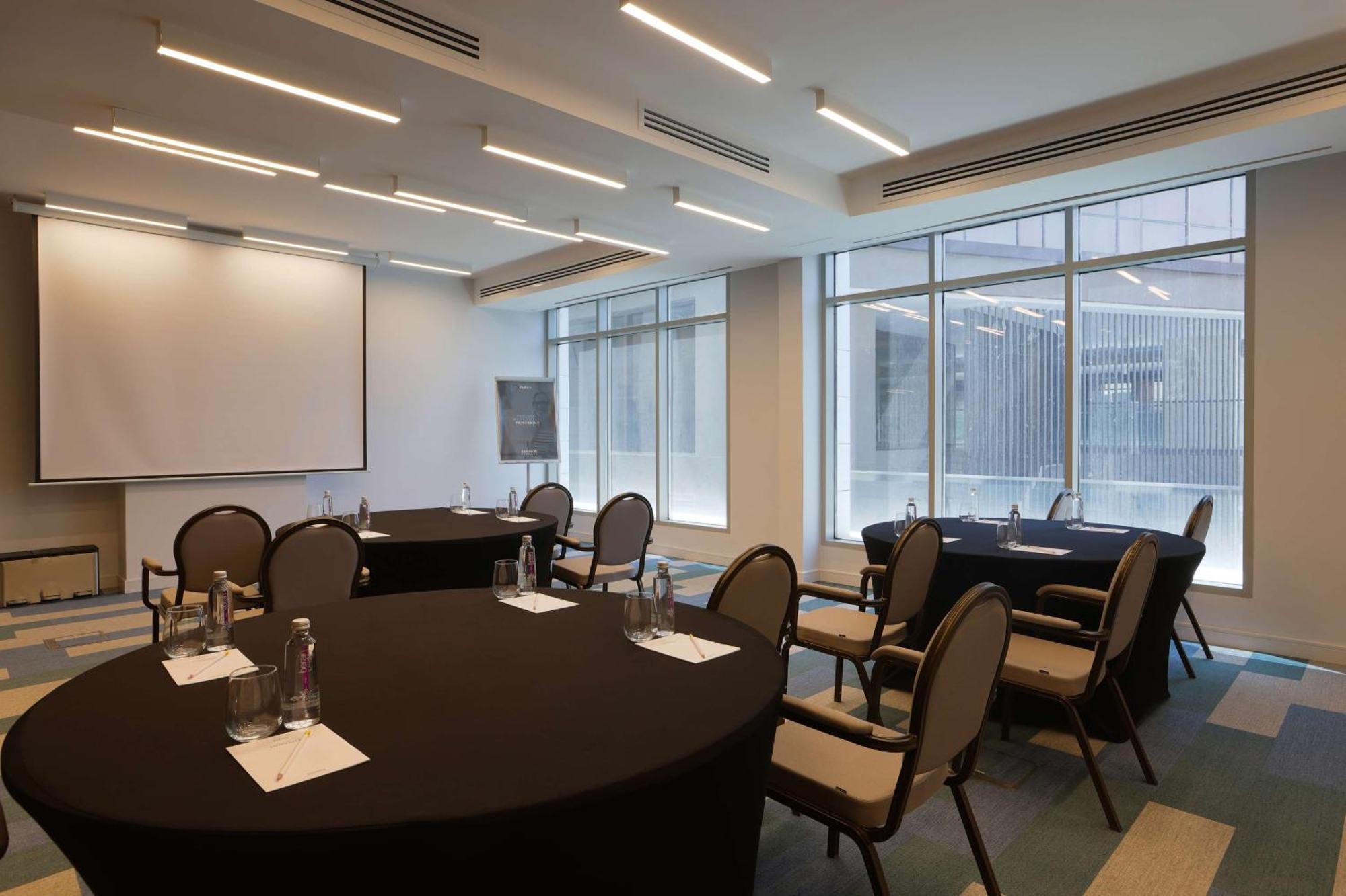 Radisson Hotel & Residence Riyadh Olaya Екстер'єр фото