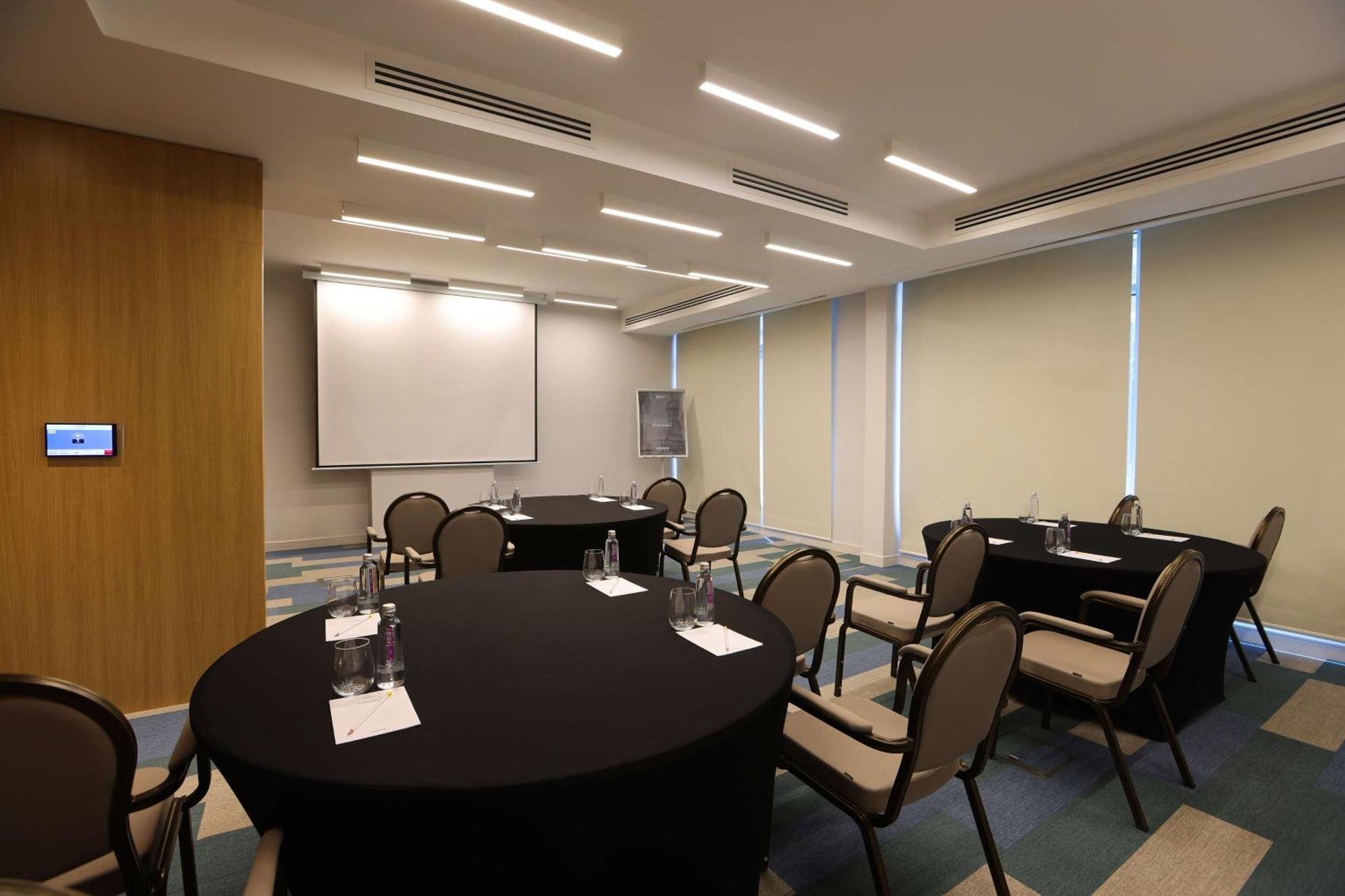 Radisson Hotel & Residence Riyadh Olaya Екстер'єр фото